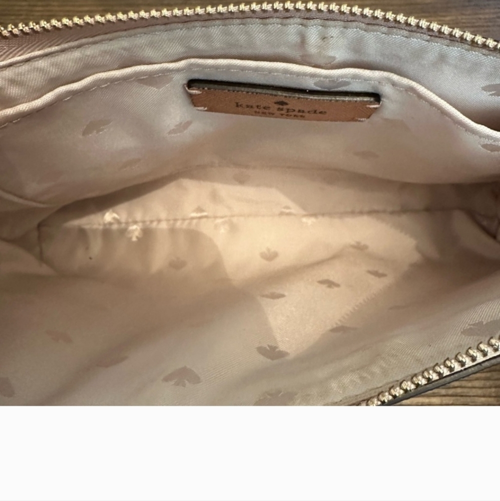 Kate Spade EUC rose gold shimmer crossbody. - Picture 6 of 8